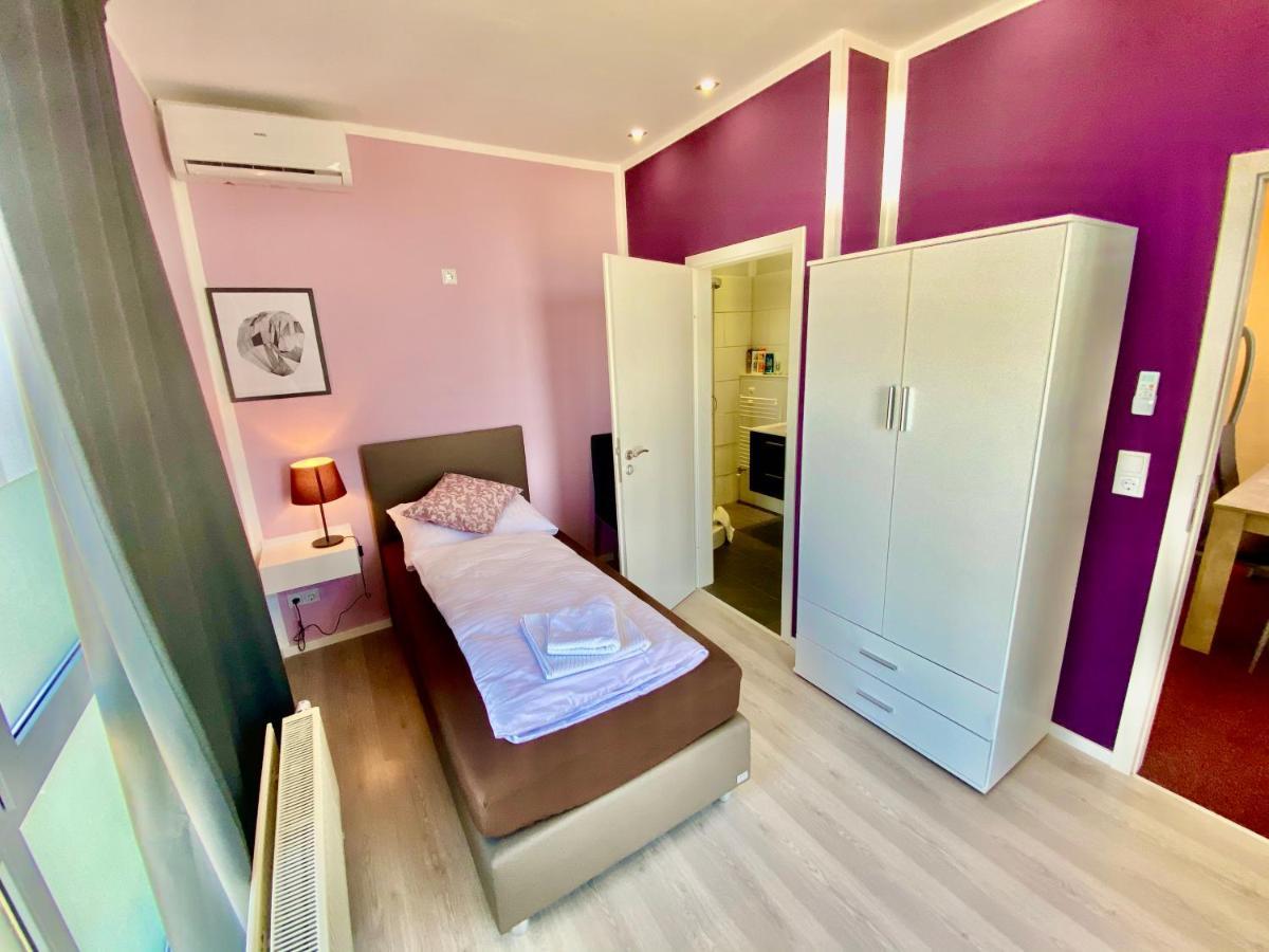 Business Apartment Near Neuss/Duesseldorf コルシェンブロイヒ エクステリア 写真
