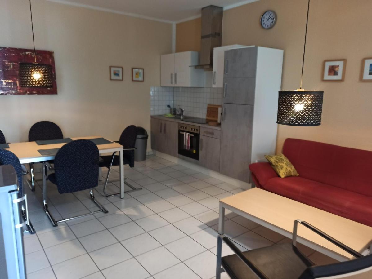 Business Apartment Near Neuss/Duesseldorf コルシェンブロイヒ エクステリア 写真